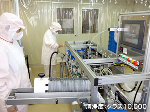 フェイスケアシート (巻取り、裁断、包装、充填)